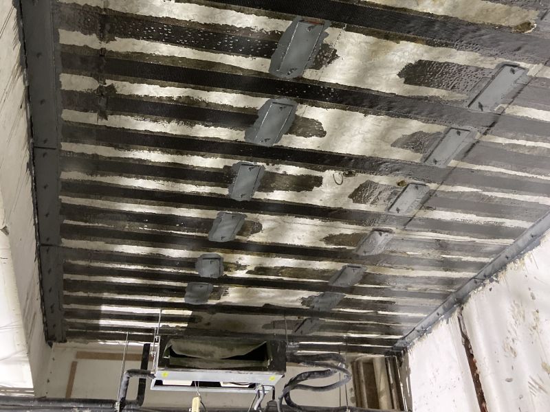 某老旧社区医院碳纤维加固